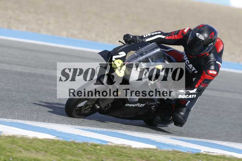/Archiv-2025/01 24.-27.01.2025 Moto Center Thun Jerez/rot-red/295